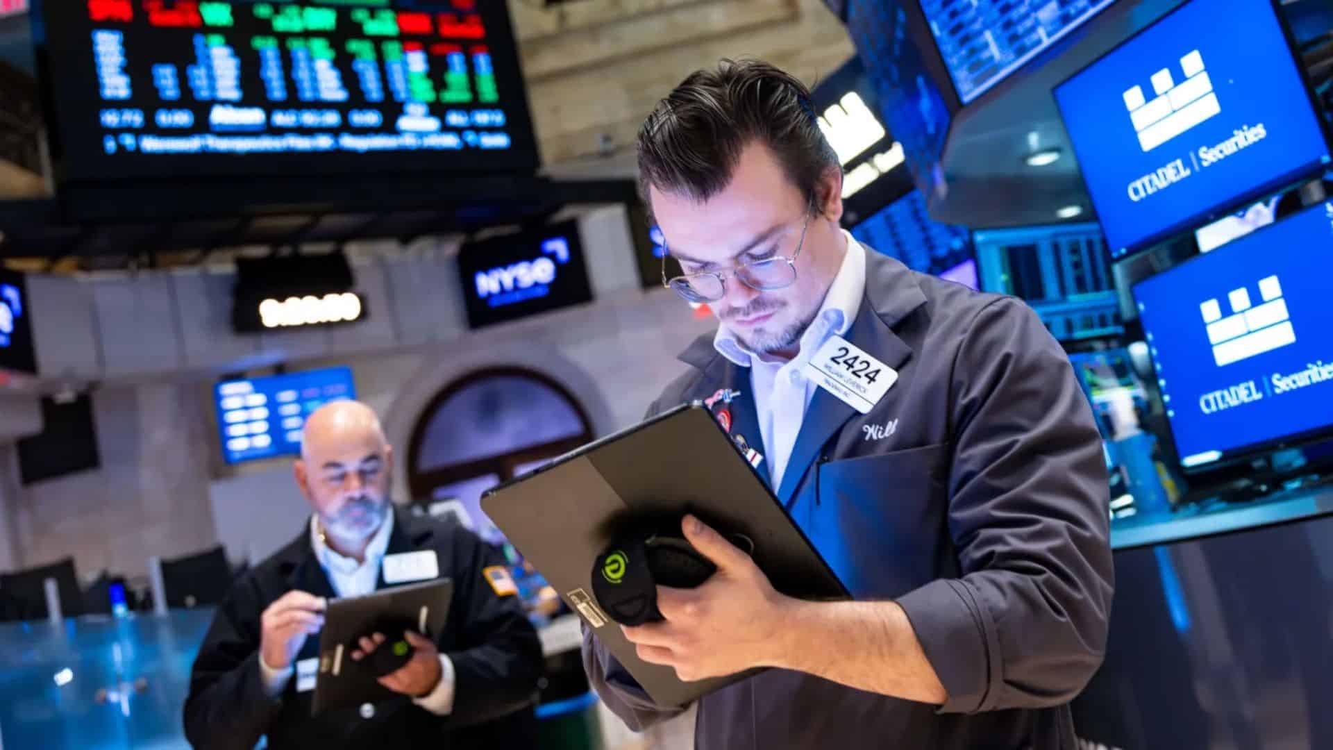 Read more about the article Markets Wrap: S&P 500 Hits Record High Amid Signs of Fatigue