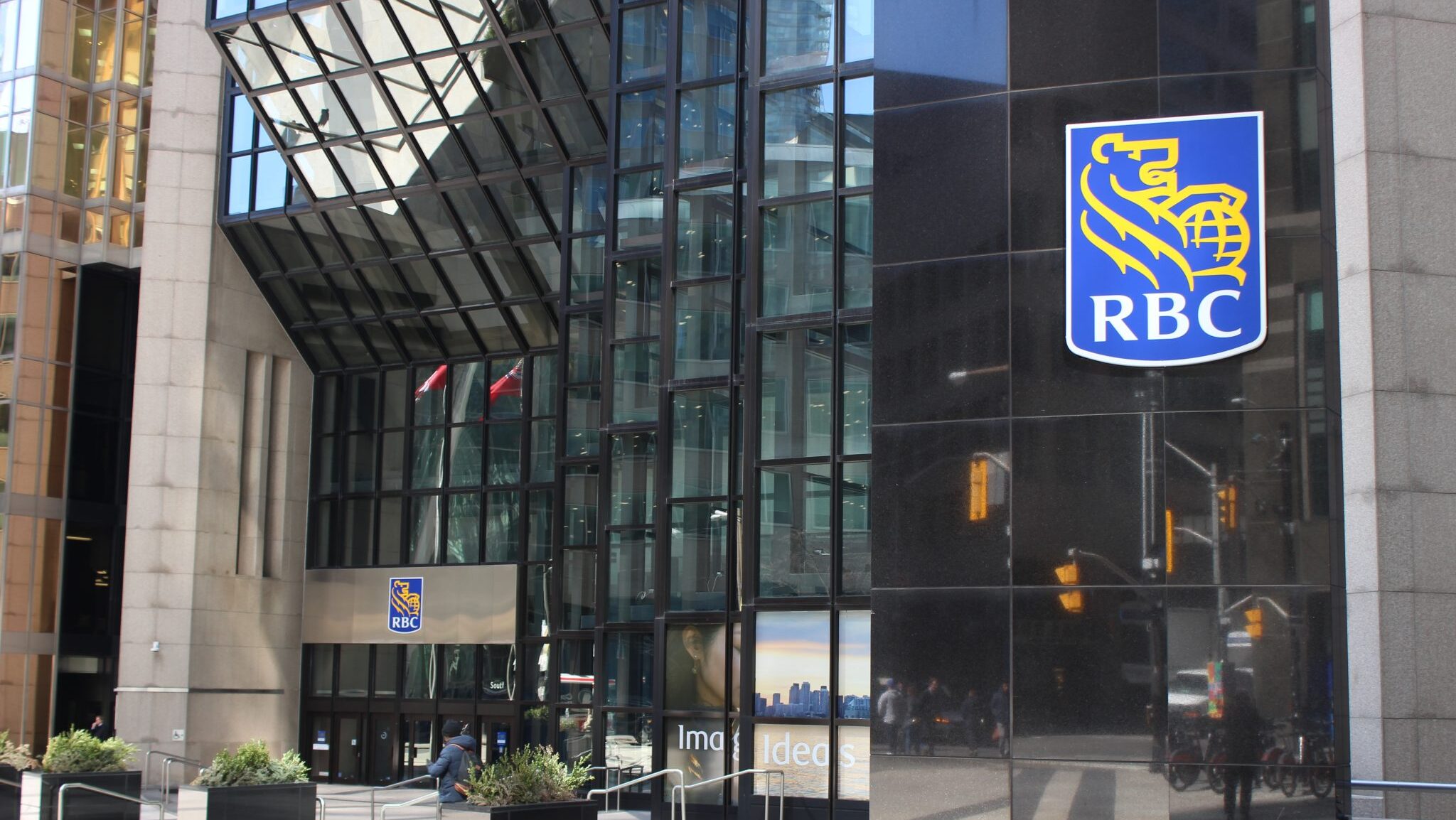 Read more about the article Ex-RBC Worker Charged in Fraud Case After Allegedly Accessing Prime Minister Mark Carney’s Data | AiF News Bites