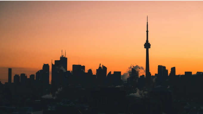 Read more about the article Experts Warn: BoC’s Rapid Rate Cuts Could Fuel a Real Estate Surge | AiF News Bites