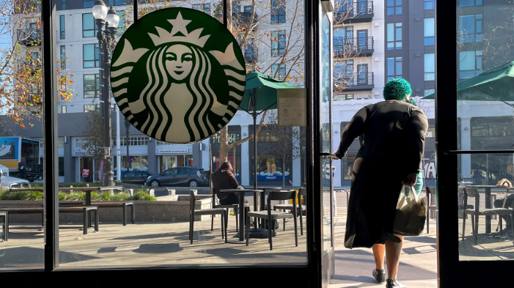 Read more about the article 13 Starbucks Stores Permanently Closed in Toronto — Full Address List & Impact | AiF News Bites