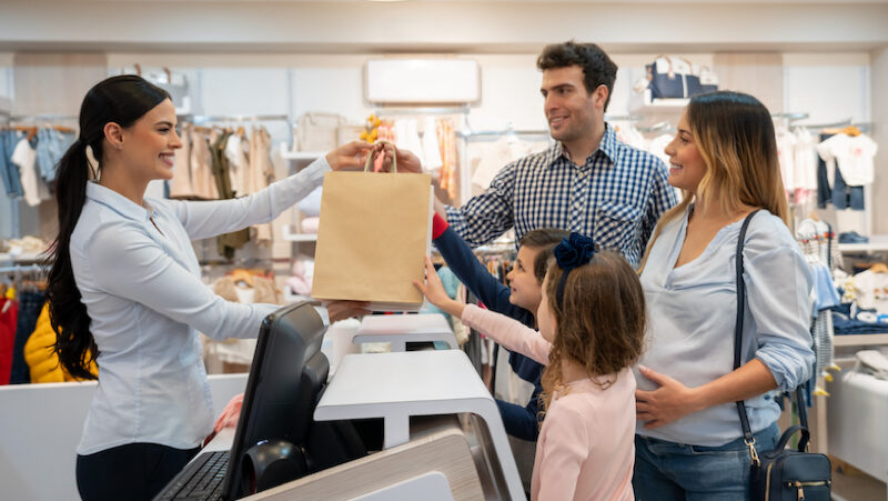 Read more about the article U.S. Economy Expands 3.8% in Q2, Driven by Consumer Spending | AiF News Bites