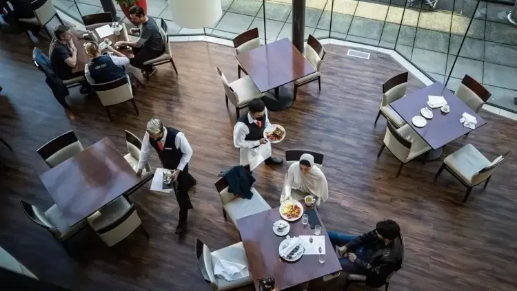 Read more about the article Cost-of-Living Surge Forces 75% of Canadians to Dine Out Less — Restaurants Feeling the Heat | AiF News Bites