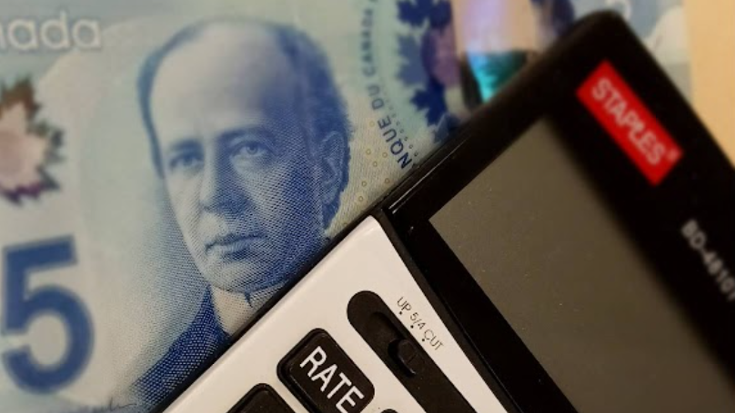 Read more about the article Laid Off at 52 With $250K in RRSPs and No Pension? Financial Experts Outline a Clear Retirement Plan| AiF News Bites