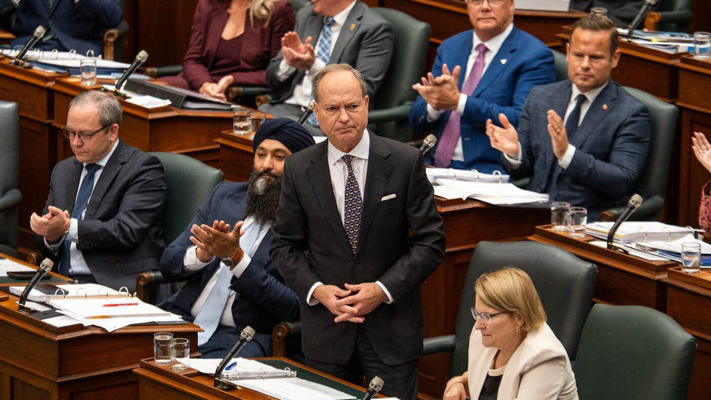 Read more about the article Ontario Fiscal Update to Focus on Infrastructure and Jobs Amid University Funding Crisis| AiF News Bites